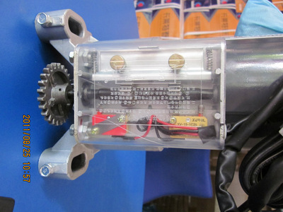 拉力強勁靜音單相異步遙控電動卷門機 電動卷簾門電機600Kg - 拉力強勁靜音單相異步遙控電動卷門機 電動卷簾門電機600Kg廠家 - 拉力強勁靜音單相異步遙控電動卷門機 電動卷簾門電機600Kg價格 - 佛山市禪城區(qū)三元門控設(shè)備經(jīng)營部 - 